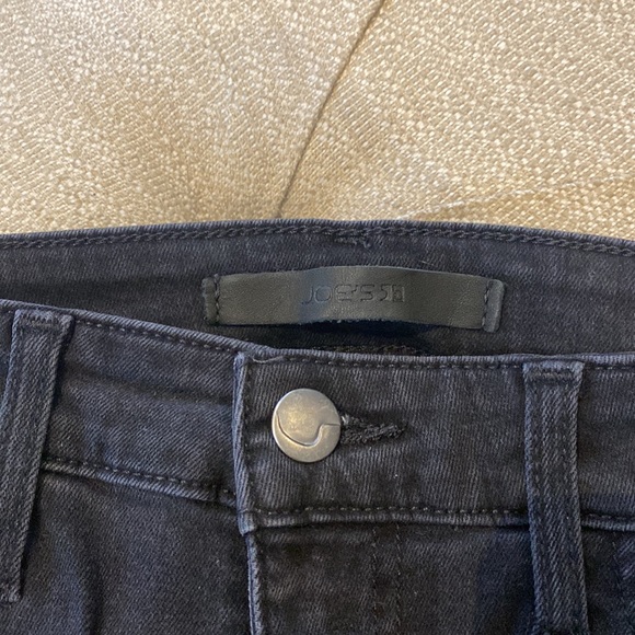 Joe’s Black Jeans Rose Gold/Gold design Size 26 “The Charlie” - Picture 3 of 5